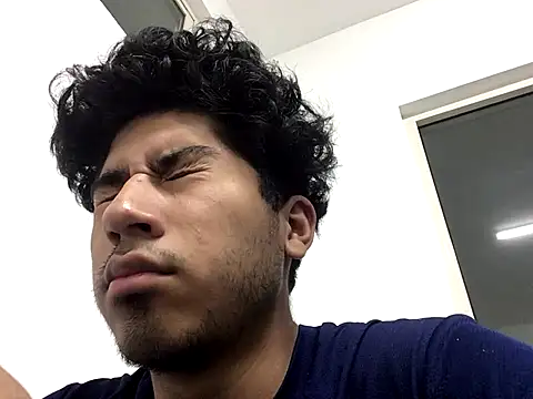 Snapshot of Mangopitudo chatting on 12-19-25, 06:09 Mangopitudo online show from 12-19-25, 06:09