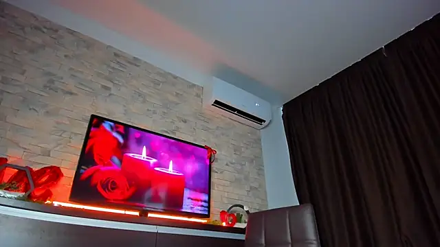 Laya Moon online show from 02-22-25, 10:29