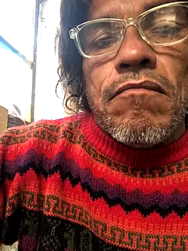 Snapshot of kvr27 chatting on 10-06-25, 12:13 kvr27 online show from 10-06-25, 12:13