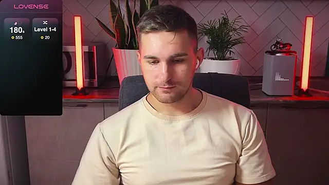 Sweeet  boy online show from 01-30-25, 08:43