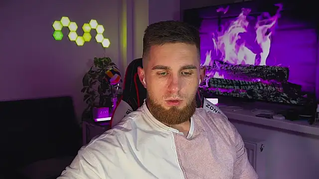 Sweeet  boy online show from 12-21-25, 06:48