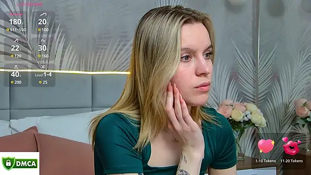 Snapshot of AmaliaBell chatting on 02-15-25, 04:23 AmaliaBell online show from 02-15-25, 04:23