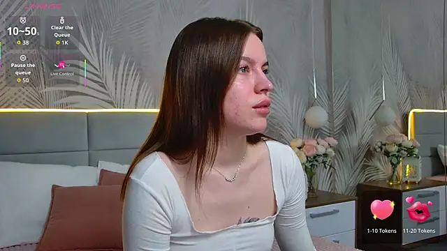 Snapshot of AmaliaBell chatting on 09-10-25, 01:11 AmaliaBell online show from 09-10-25, 01:11