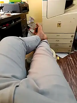 u wan me online show from 02-28-25, 06:54