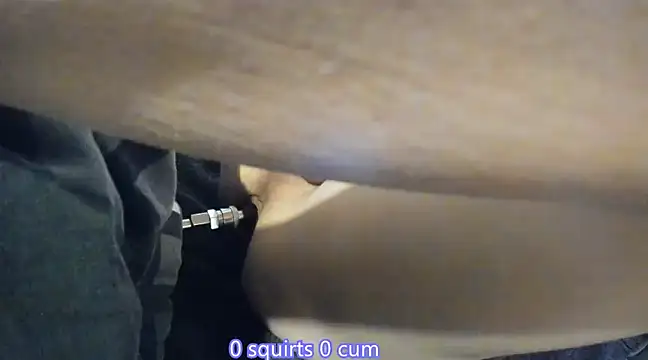 Snapshot of -sluttyass- chatting on 01-14-25, 01:15 -sluttyass- online show from 01-14-25, 01:15