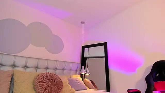 Snapshot of pervert_lizza chatting on 03-21-25, 06:07 pervert lizza online show from 03-21-25, 06:07