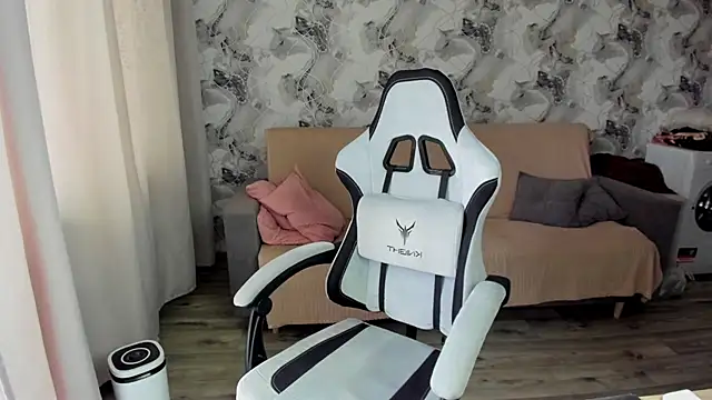 Lis Kollen online show from 09-28-25, 07:58