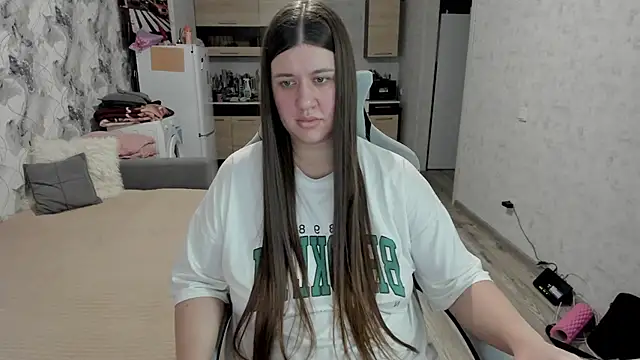 Lis Kollen online show from 11-22-25, 04:28