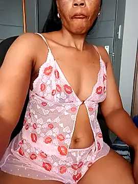 Snapshot of BabySweetDee chatting on 02-03-25, 10:25 BabySweetDee online show from 02-03-25, 10:25