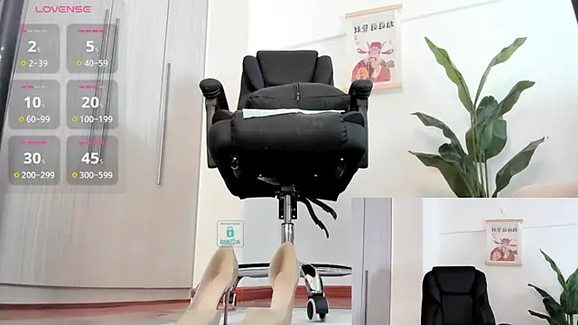 Snapshot of Oo_Kaixin_oO chatting on 01-05-25, 02:49 Oo Kaixin oO online show from 01-05-25, 02:49