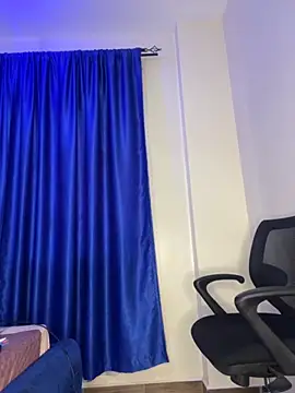 Snapshot of Bigbooob4 chatting on 10-13-25, 04:56 Bigbooob4 online show from 10-13-25, 04:56