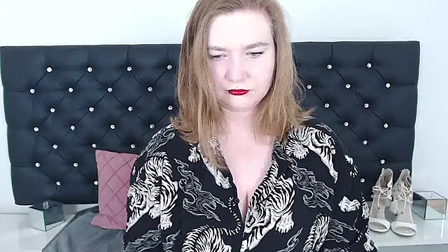 LaraDream online show from 02-13-25, 10:43