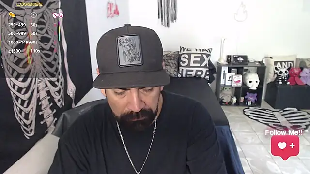 soyelcarlitos  online show from 05-01-26, 06:56