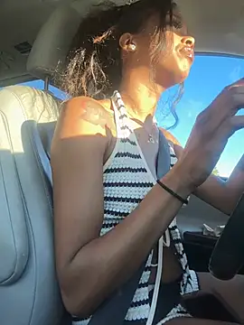 mismialove online show from 04-15-26, 01:01