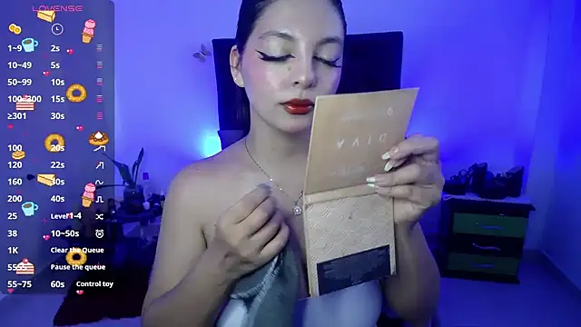 susan smith18 online show from 03-11-25, 01:45