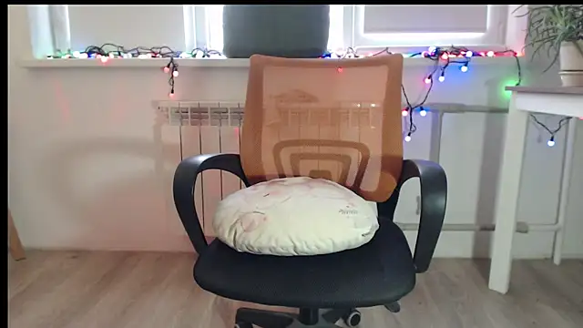 Cutie peach online show from 01-17-26, 12:21