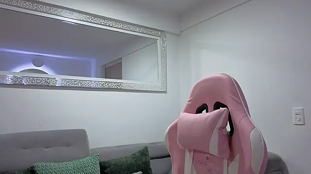 nelumbonucifera online show from 11-08-25, 12:55