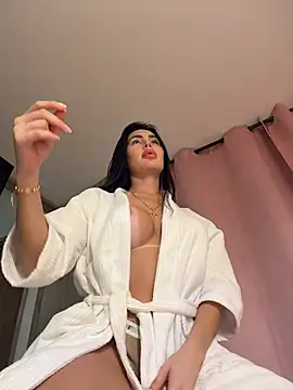 nelumbonucifera online show from 12-16-25, 02:27