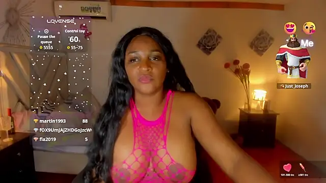 Snapshot of Miagrace chatting on 05-27-26, 01:46 Miagrace online show from 05-27-26, 01:46