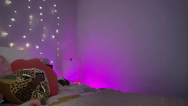 Snapshot of Fitnessbabe69 chatting on 01-04-25, 09:31 Fitnessbabe69 online show from 01-04-25, 09:31