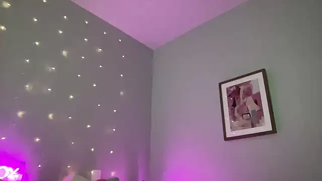 Snapshot of Fitnessbabe69 chatting on 03-08-25, 02:08 Fitnessbabe69 online show from 03-08-25, 02:08