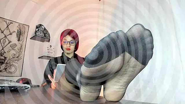 Snapshot of luci_fer_devil chatting on 02-09-25, 12:06 luci fer devil online show from 02-09-25, 12:06